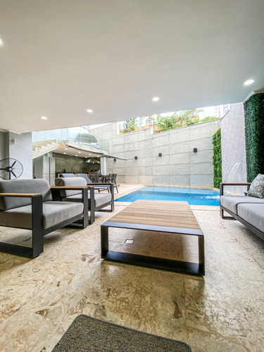 Yosmar & Fernando En Venta Exclusivo Y Lujoso Townhouse Amoblado En Terrazas Del Country Res Mykonos