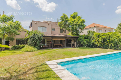 Imagen 17 de 30 de Casa En Venta En San Lucas Con Cuatro Dormitorios- Maroto Propiedades