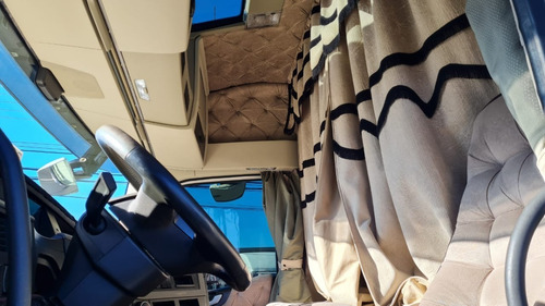 Imagem 11 de 13 de Volvo New Fh 460 Globetrotter 6x2 2016 I-shift Único Dono