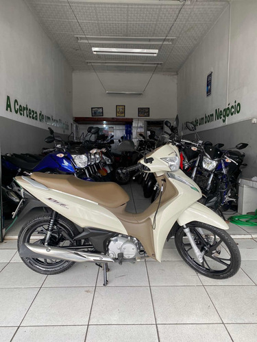 Imagem 2 de 10 de Honda Biz 125