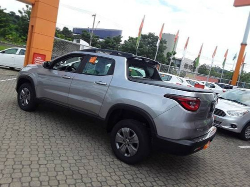 Fiat Toro 1.8 16v Evo Flex Freedom At6