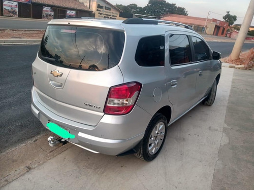 Imagem 3 de 5 de Chevrolet Spin