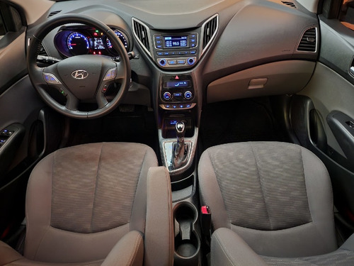 Imagem 8 de 10 de Hyundai Hb20 1.6 Premium 16v Flex 4p Automatico