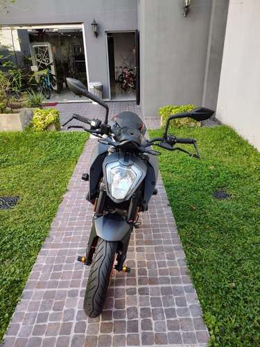Imagen 5 de 16 de Moto Ktm Duke 250 2023 Naked Pista 0km Urquiza Motos