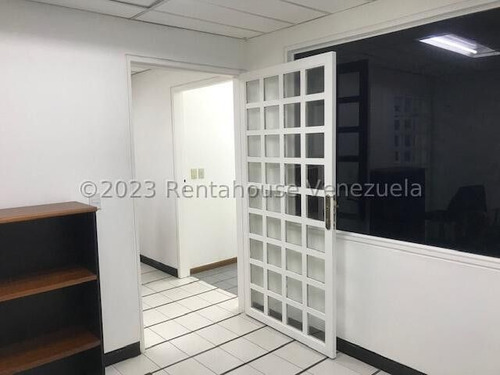 Cur. Oficina En Venta En Los Cortijos De Lourdes 24-7012 Yg