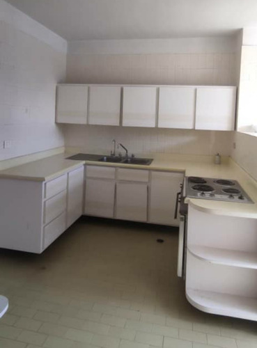 Imagen 4 de 12 de Casa. Venta. Colinas De Santa Mónica. Riv La Boyera N 4867
