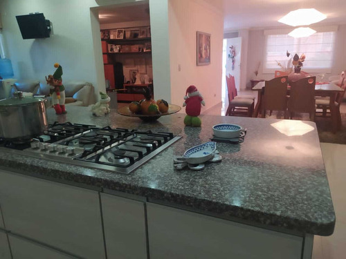 Imagen 2 de 30 de Townhouse En Guataparo Espectacular