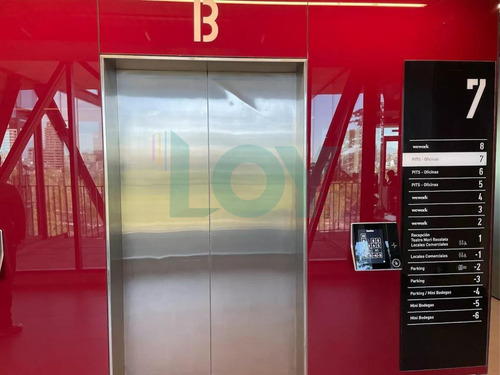 Arrienda Moderna Oficina 24,69 Mt2 Cerca Al Metro Baquedano.