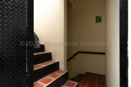 Imagen 25 de 30 de Edificio Comercial Venta Catia 23-3547 Eva Castillo 0414-3067220