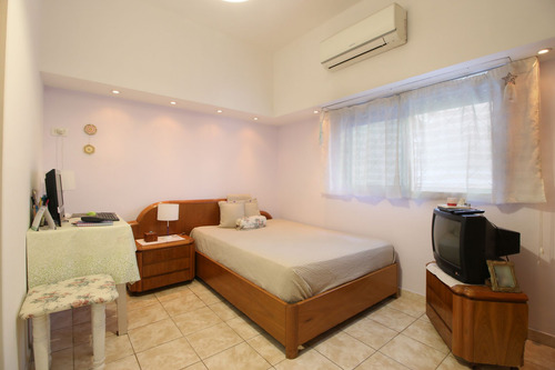 Casa Venta Parque Pileta Y Galpón Lomas De Zamora