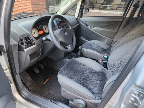Fiat Idea 1.8 Hlx
