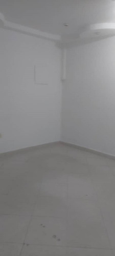 Imagen 6 de 8 de Local En Venta, Centro Comercial G, Lecheria