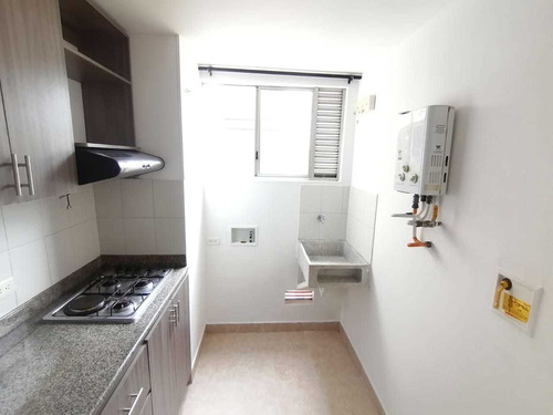 Se Arrienda Apartamento En Envigado, La Cuenca