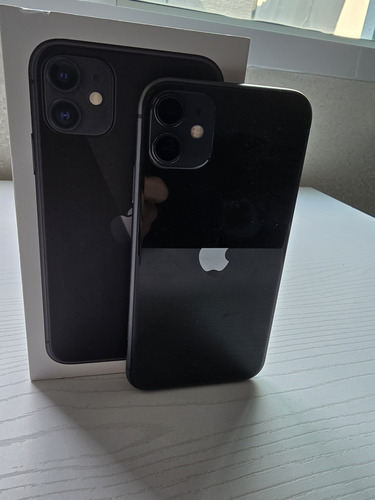 Apple Iphone 11 (64 Gb) - Negro Negro (Usado)