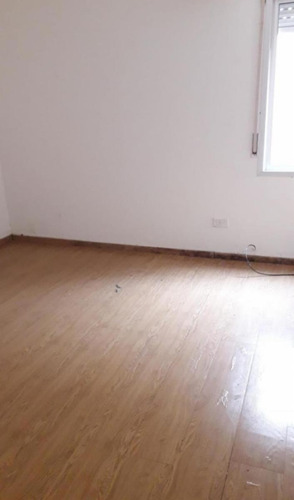 Imagen 12 de 14 de Ph 2 Ambientes, Con Patio Reciclado A Nuevo. Sin Expensas -
