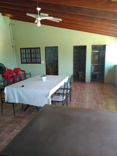 Aluga-se Chácara Em Itupeva