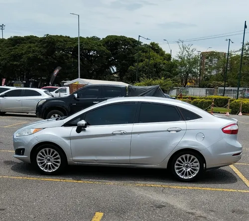 Ford Fiesta 1.6 Hatchback Titanium