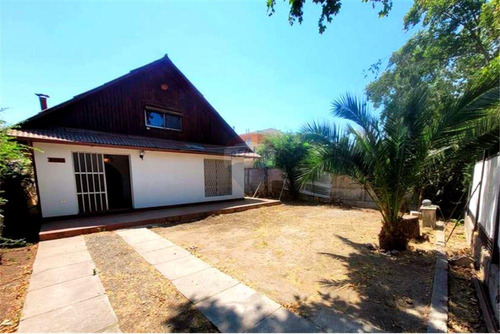 En Venta! Casa En Terreno De Casi 1.000 Mt2