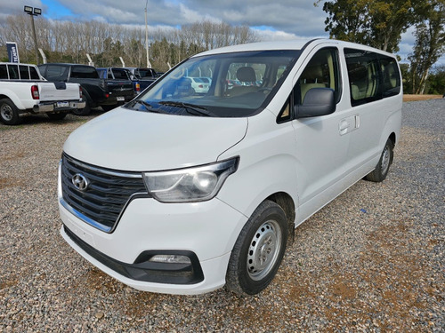 Hyundai H1 2.4 Grand Starex Minibus 12as