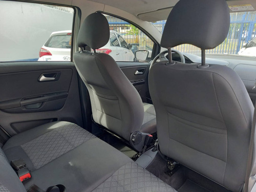 Imagem 7 de 10 de Volkswagen Fox 1.0 Mpi Trendline 12v Flex 4p Manual