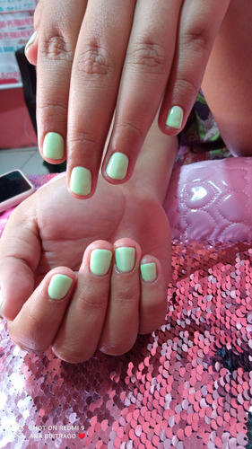 Imagen 1 de 4 de Uñas Acrílicas, Shellac,pedicure Regular,pedicure Shellac