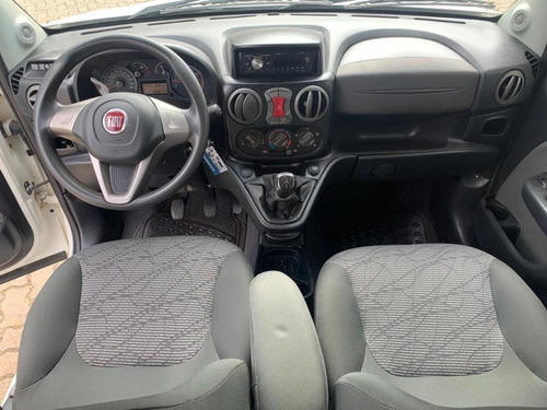 Imagem 7 de 10 de Fiat Doblo Essence 7 Lugares