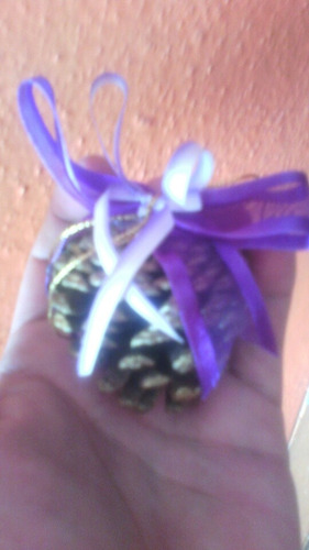 Imagen 2 de 2 de Piñas De Pino Navideñas