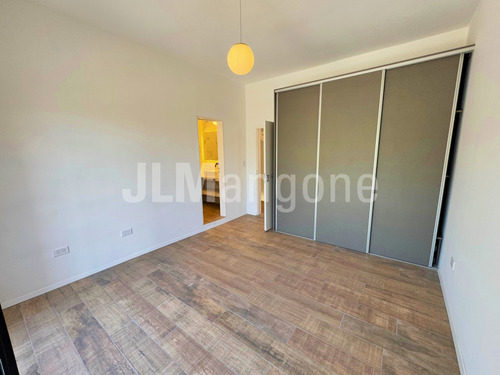 Casas 4 Amb Con Piscina, Cochera Y Parque, A Estrenar