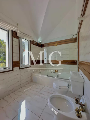 Venta Casa 4 Dormitorios + Dep.servicio, Barbacoa, Piscina Zona Golf