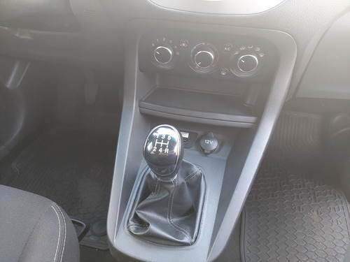 Imagen 12 de 16 de Ford Ka 2017 1.5 Sel 5 P 2017