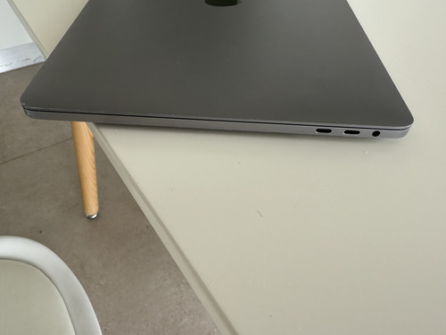 Macbook Pro A1989 13 Retina 8gb 512gb Space Gray Gris (Usado)