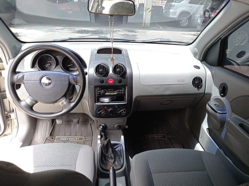 Imagen 7 de 9 de Chevrolet Aveo Sincronico