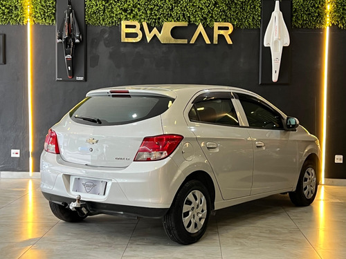 Chevrolet Onix 1.0 MPFI LT 8V FLEX 4P MANUAL