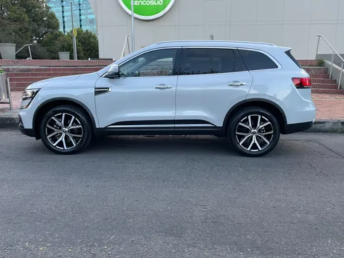 Renault Koleos 2.5 Intens 4X4 Bose