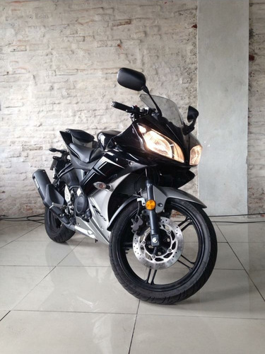 Yamaha R15