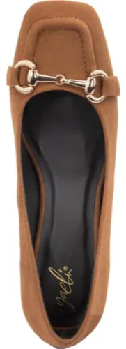 Zapatilla cerrada tacon cuadrado new arrivals
