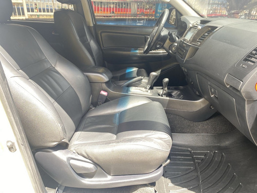 Imagen 23 de 25 de Toyota Fortuner Sr5 2015