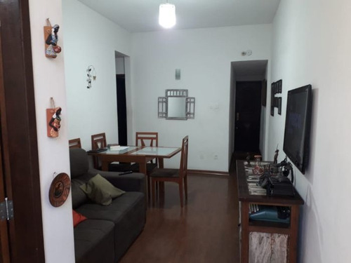 Apartamento À Venda Na Rua Das Laranjeiras, Laranjeiras, Rio De Janeiro - Rj - Liv-10122
