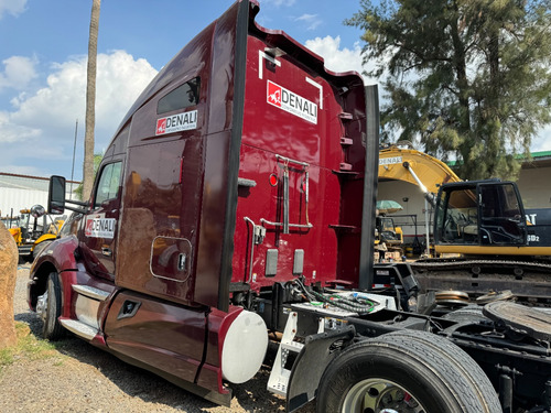 Kenworth T680 2014