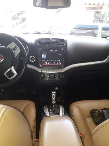 Fiat Freemont 2013 2.4 Precision 5p