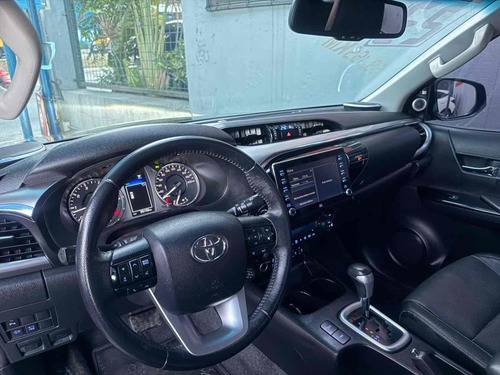 Toyota Hilux 2.8 D-4D TURBO DIESEL CD SRX 4X4 AUTOMÁTICO