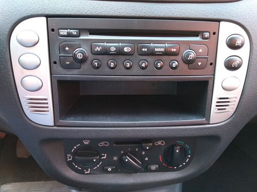 Citroën C3 1.4 8v Glx Flex 5p 2011