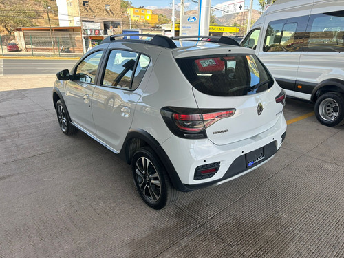 Renault Stepway 5p Intens L4/1.6 Aut
