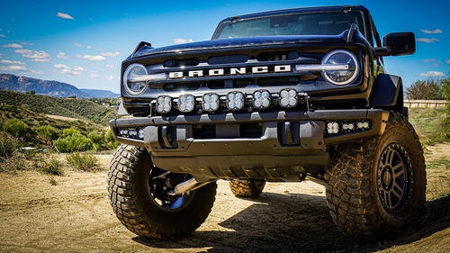 Imagen 2 de 3 de Kit Baja Desingns Led Niebla Defensa Ford Bronco 2022+