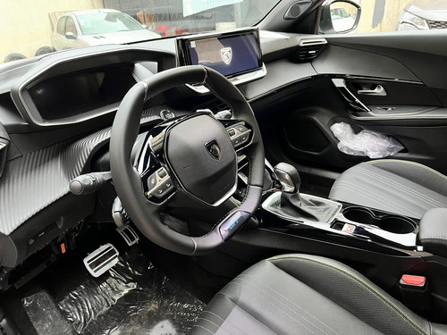 Peugeot 2008 1.0T Gt