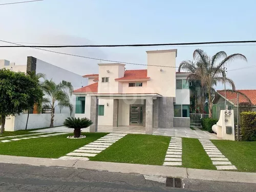 Renta De Casa Amueblada En Fraccionamiento Lomas De Cocoyoc, Yautepec  Morelos | Metros Cúbicos