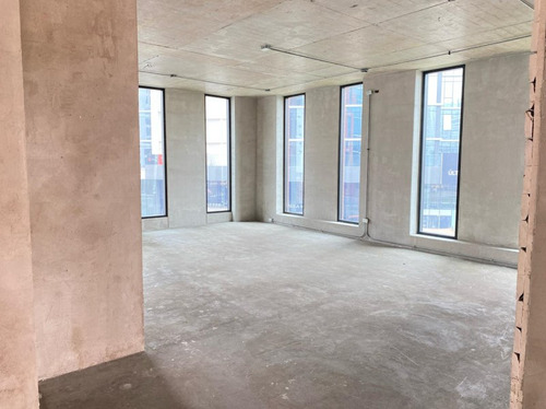 Local Comercial De 360 M2 En Bosques De Montemar