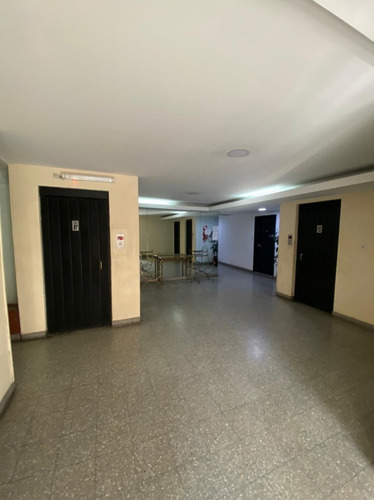 Imagen 2 de 10 de En Venta Depto 2 Amb A 2 Cuadras Estacion En Lanus .o. (031)