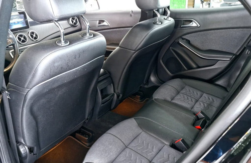 Mercedes-Benz Classe GLA 1.6 CGI STYLE 16V TURBO FLEX 4P AUTOMÁTICO