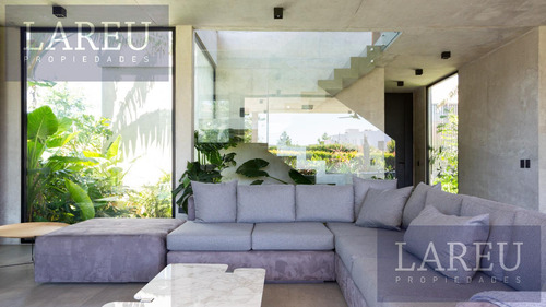 Casa En Venta En Ayres Plaza